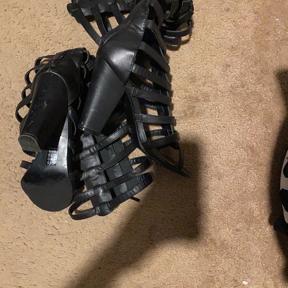 Michael Antonio Gladiator Heels - Picture 6 of 8